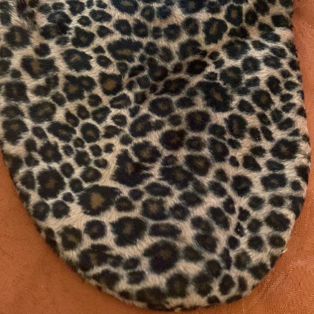 Tilt Leopard Cat  Christmas Stocking - Picture 5 of 7